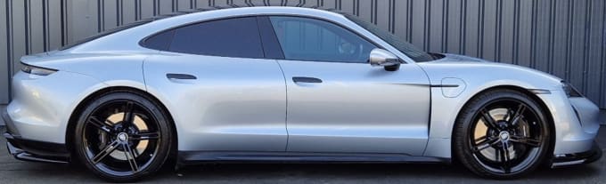 2025 Porsche Taycan