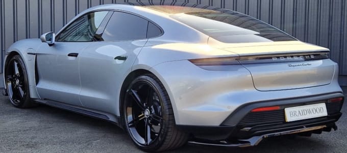 2025 Porsche Taycan