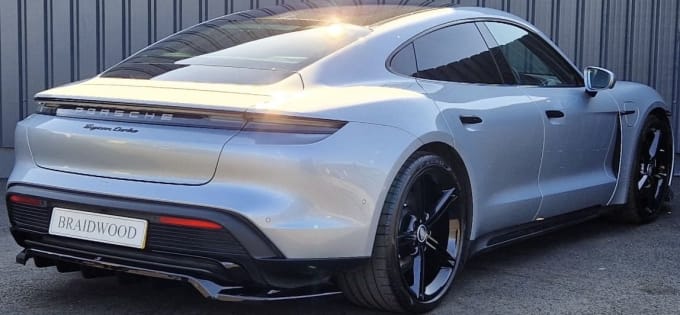 2025 Porsche Taycan