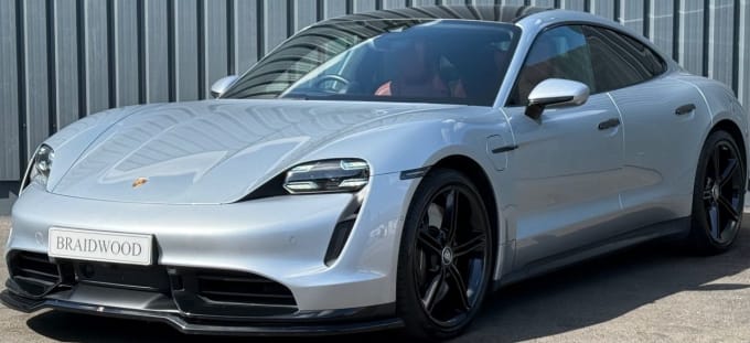 2025 Porsche Taycan