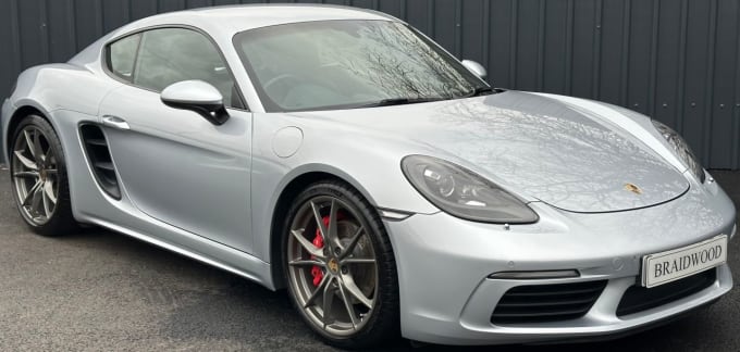 2025 Porsche 718 Cayman