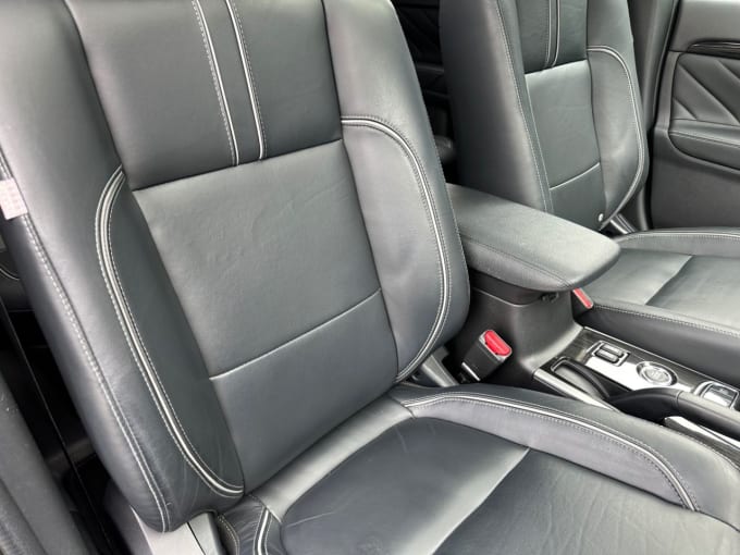 2025 Mitsubishi Outlander