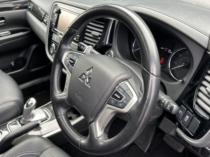 2025 Mitsubishi Outlander