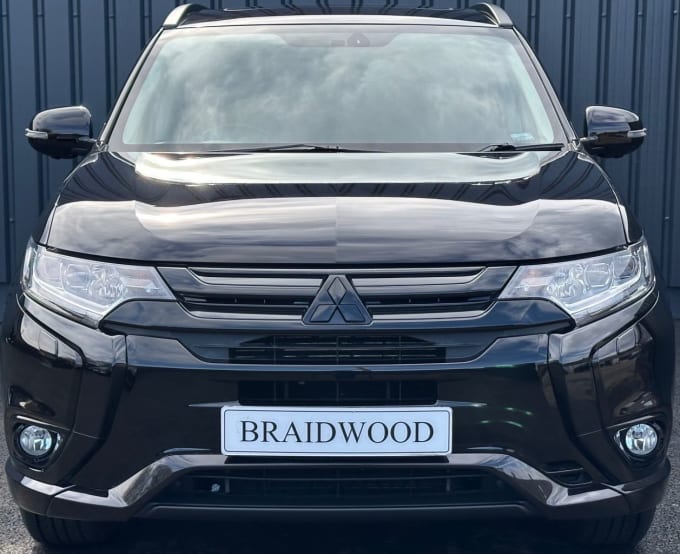 2025 Mitsubishi Outlander