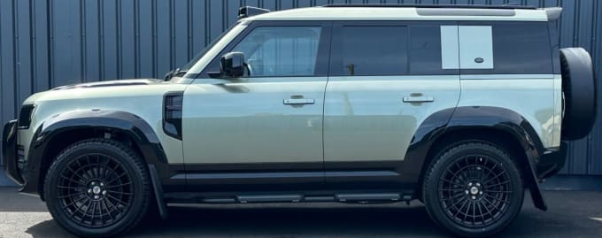 2025 Land Rover Defender