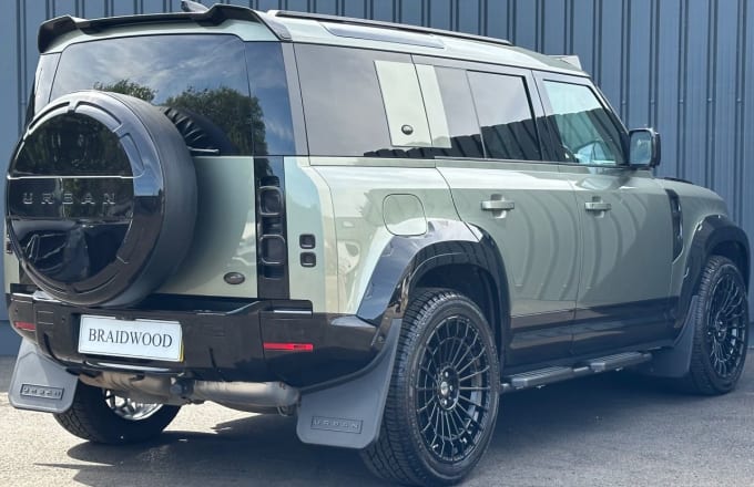 2025 Land Rover Defender