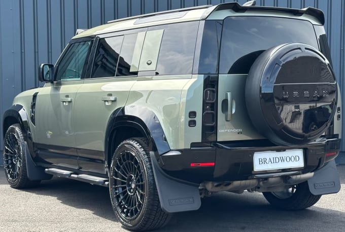 2025 Land Rover Defender