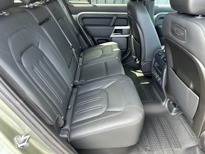 2025 Land Rover Defender