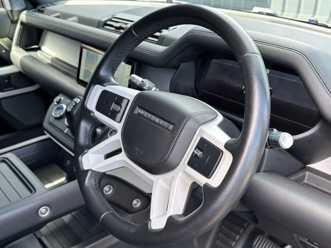 2025 Land Rover Defender