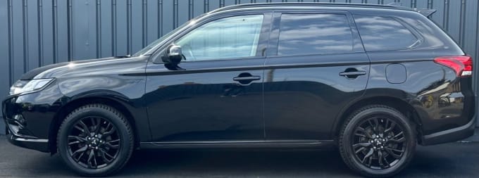 2025 Mitsubishi Outlander
