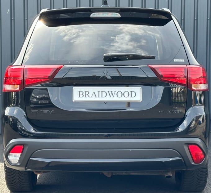 2025 Mitsubishi Outlander