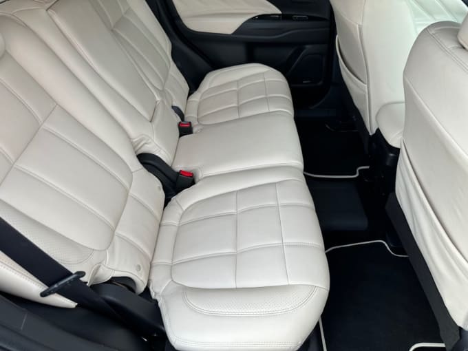 2025 Mitsubishi Outlander