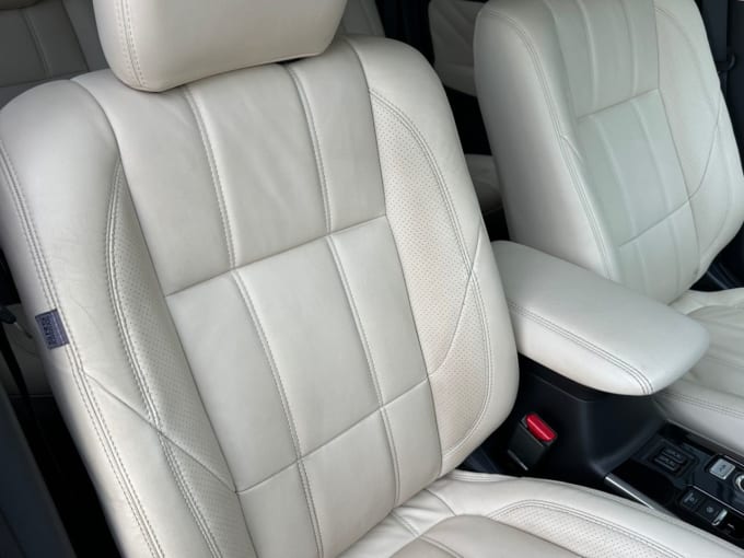 2025 Mitsubishi Outlander