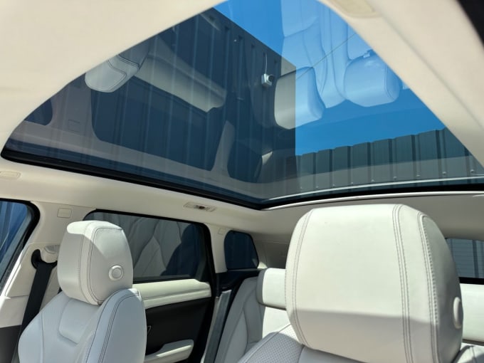 2025 Land Rover Range Rover Evoque