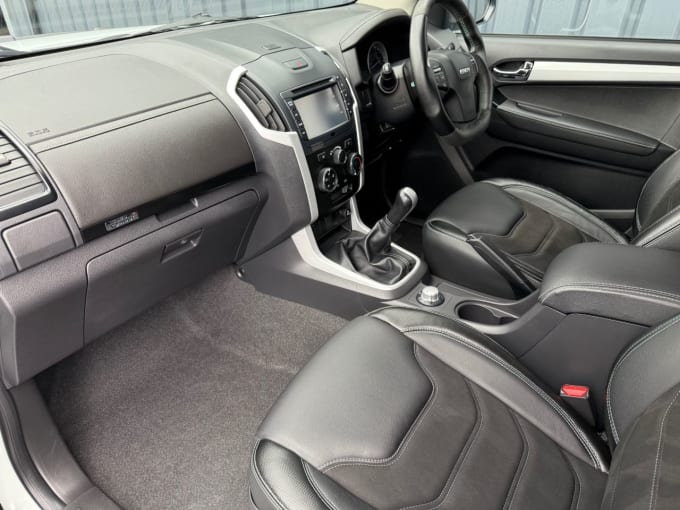 2025 Isuzu D-max