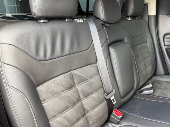2025 Mitsubishi L200