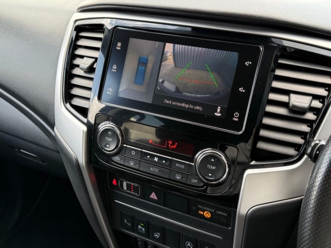 2025 Mitsubishi L200