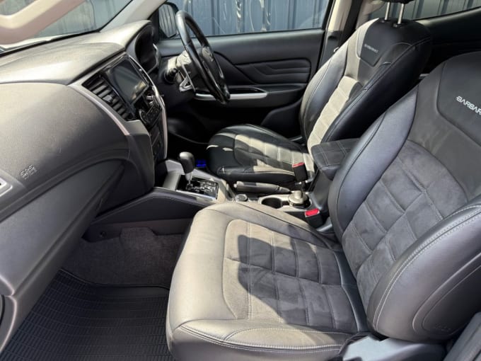 2025 Mitsubishi L200