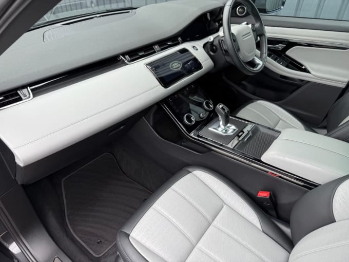2025 Land Rover Range Rover Evoque