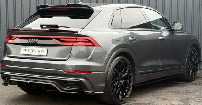 2021 Audi Q8