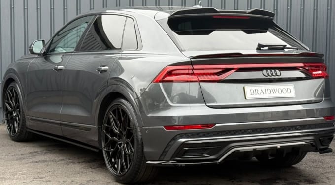 2021 Audi Q8