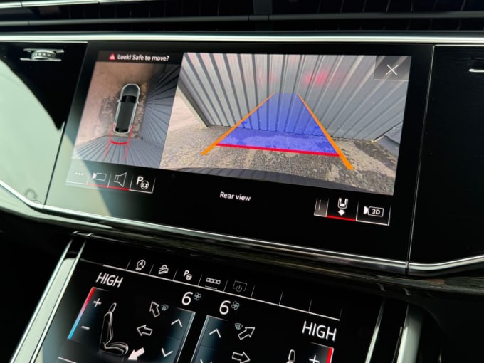 2021 Audi Q8