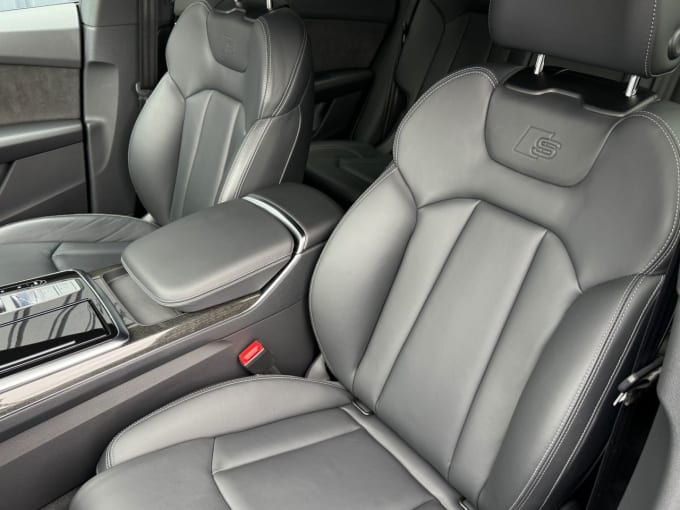 2021 Audi Q8