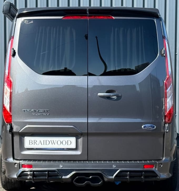 2025 Ford Transit Custom