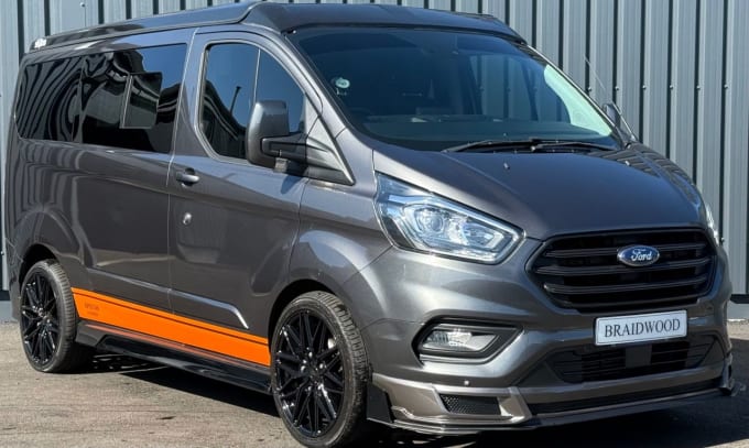 2025 Ford Transit Custom