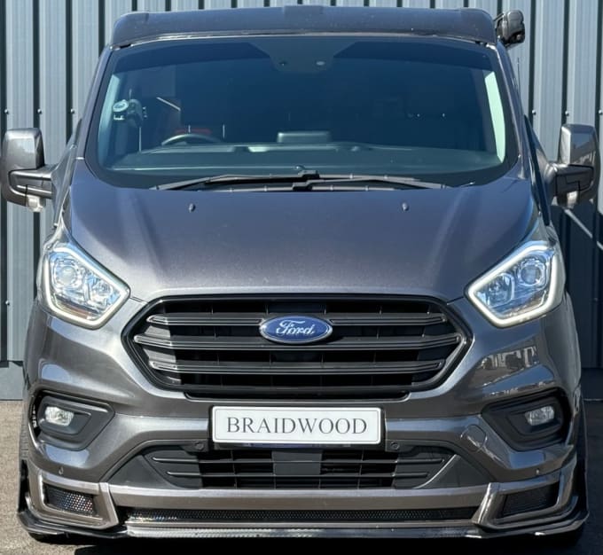 2025 Ford Transit Custom