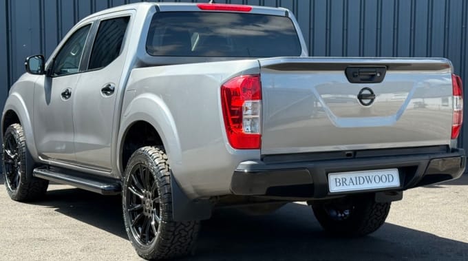 2025 Nissan Navara