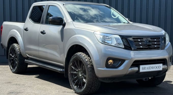 2025 Nissan Navara