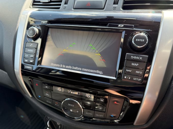 2025 Nissan Navara