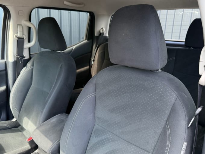 2025 Nissan Navara