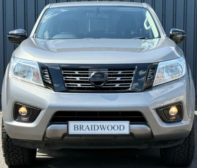 2025 Nissan Navara