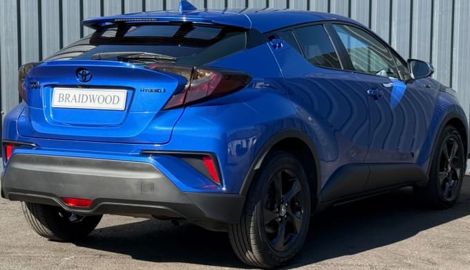 2025 Toyota C-hr