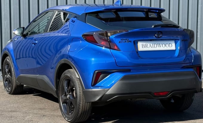 2025 Toyota C-hr