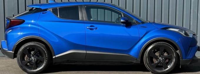 2025 Toyota C-hr