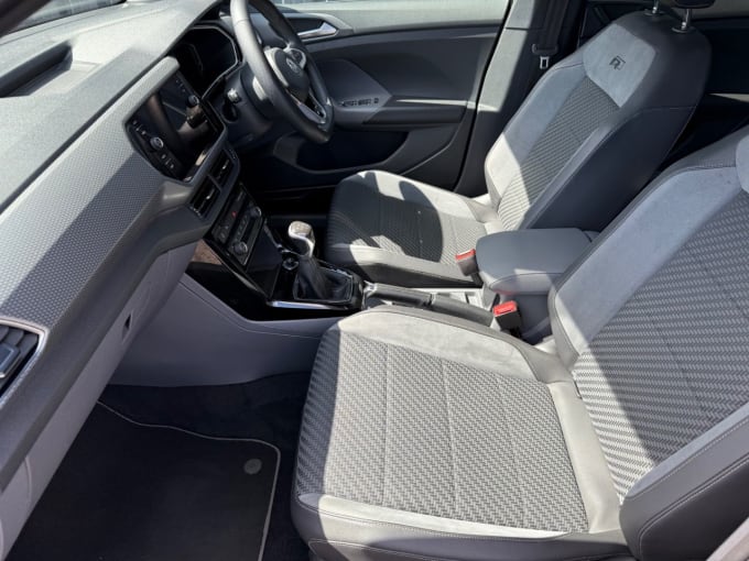 2025 Volkswagen T-cross