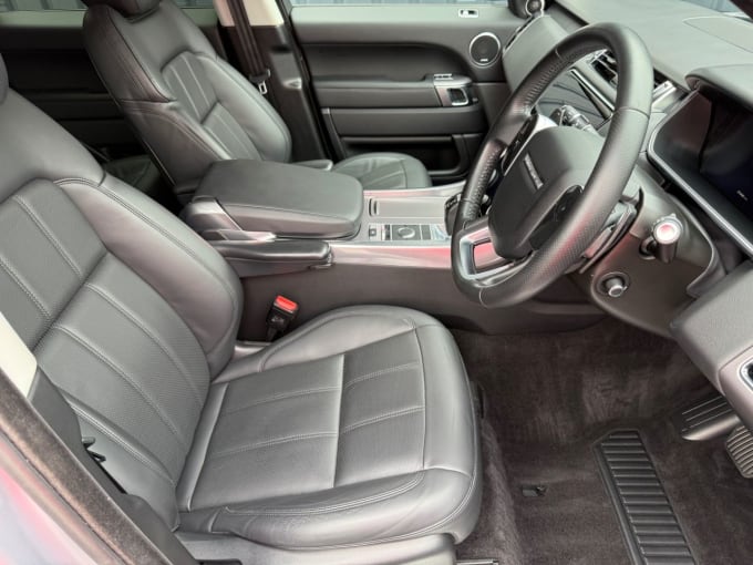 2025 Land Rover Range Rover Sport