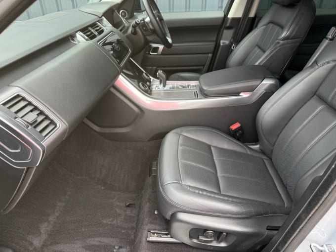 2025 Land Rover Range Rover Sport