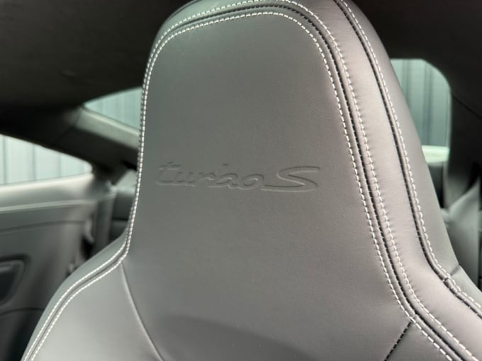 2025 Porsche 911