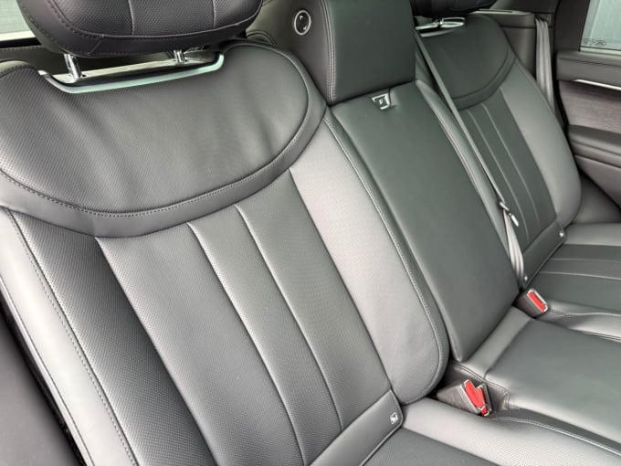 2025 Land Rover Range Rover