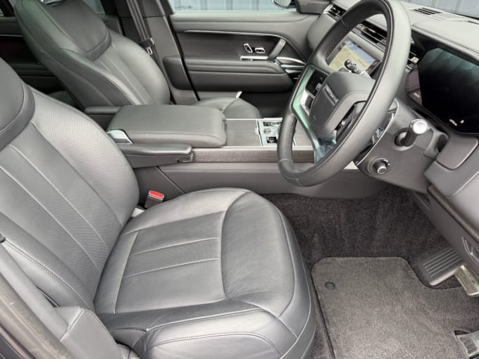 2025 Land Rover Range Rover