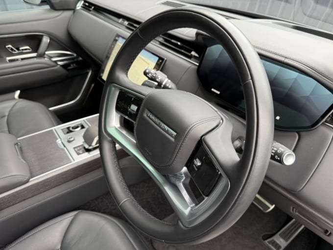 2025 Land Rover Range Rover
