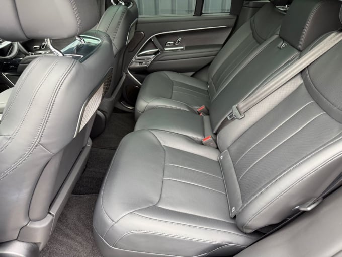 2025 Land Rover Range Rover