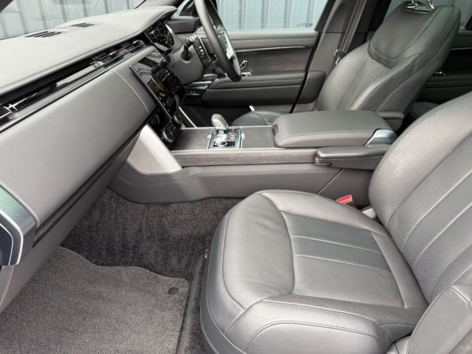 2025 Land Rover Range Rover