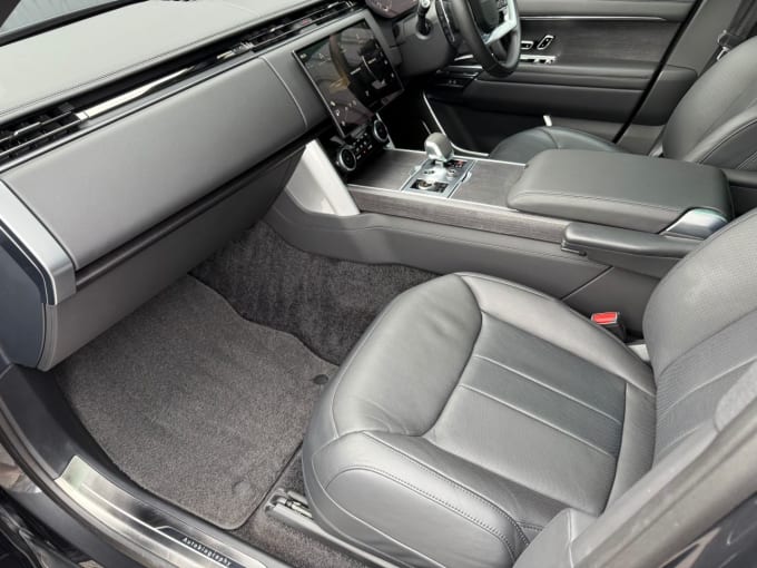2025 Land Rover Range Rover