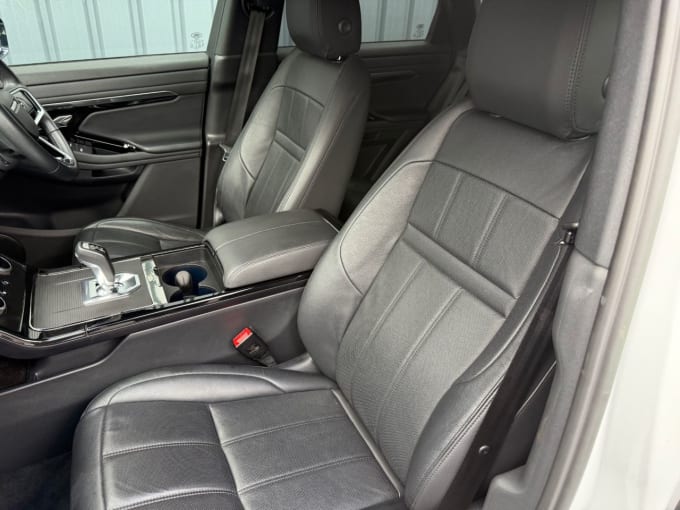 2025 Land Rover Range Rover Evoque