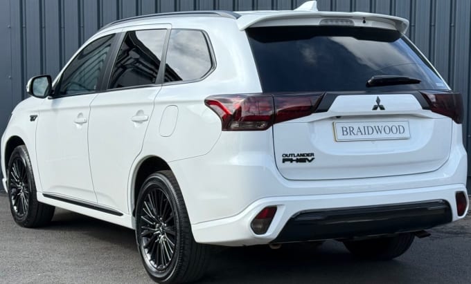 2025 Mitsubishi Outlander